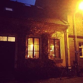 2013-11-23 19:52:10