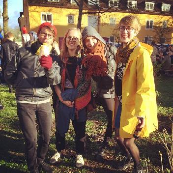 2015-04-29 18:27:11