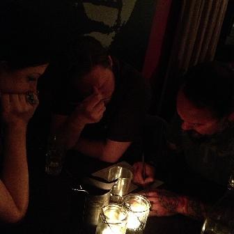 2012-11-18 21:23:23