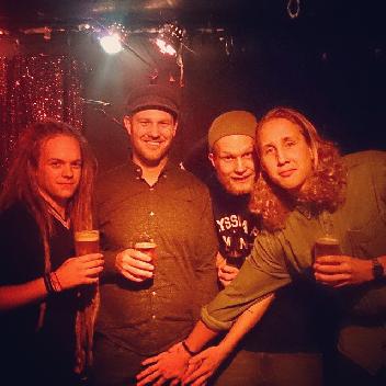 2014-11-16 00:40:54