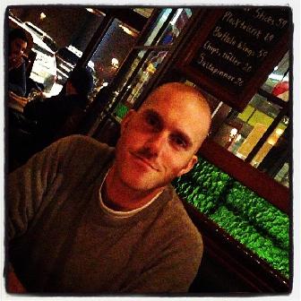 2012-12-08 00:25:18