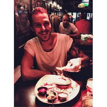 2015-05-22 23:59:21
