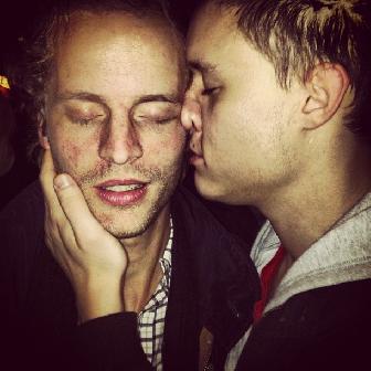 2012-10-07 03:59:21