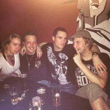 2015-06-28 00:02:04