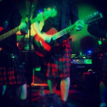 2013-11-23 00:18:32