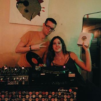 2014-10-27 22:12:48