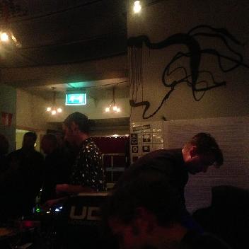 2014-11-23 00:29:57
