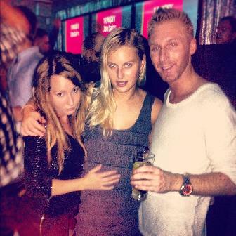 2012-09-01 22:22:04