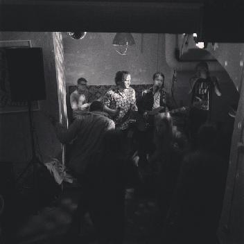 2013-10-05 00:27:05