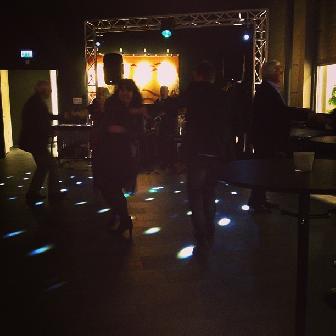 2013-12-08 00:59:07