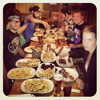 2012-07-12 19:00:23