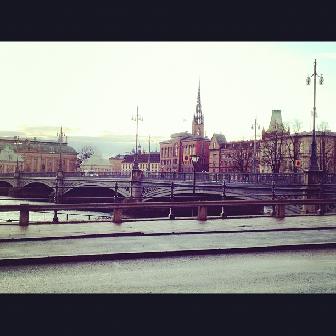 2012-11-26 09:28:59