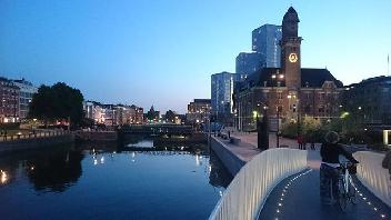 2016-05-27 22:28:04
