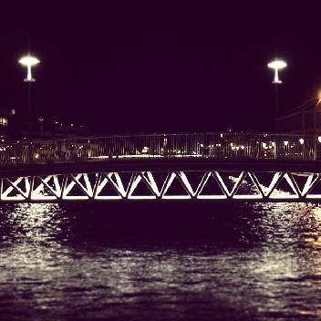 2013-11-25 22:15:49