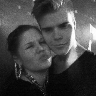 2012-09-30 00:30:06