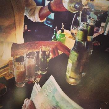 2013-10-27 18:18:24